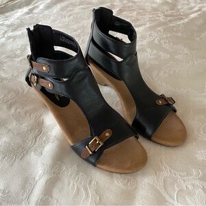 A2 by Aerosoles Heelrest Women's‎ Size 7.5M Black Wedge Heels